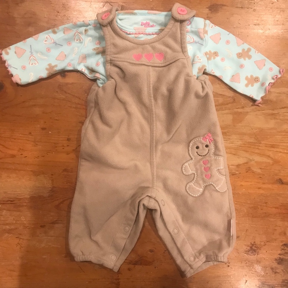 B'Gosh Newborn Gingerbread Christmas Fleece NWOT